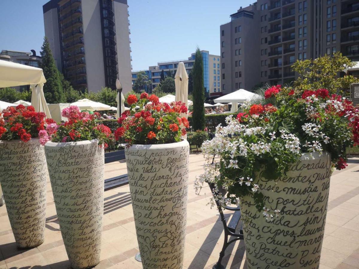 Royal Beach Apartment Barcello B Sunny Beach Eksteriør billede
